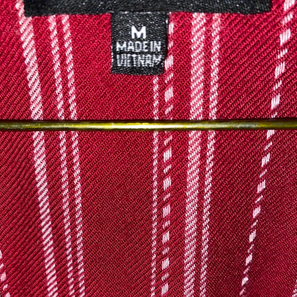 Long sleeve crop top size medium from forever 21 - Picture 3 of 4